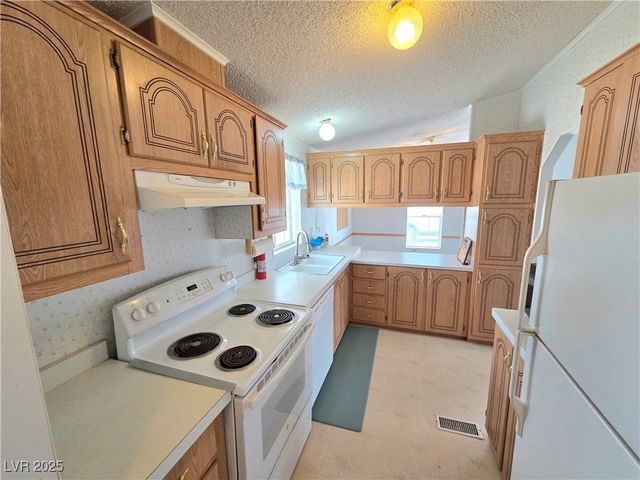 3480 Ramona Lane, Pahrump, NV 89048