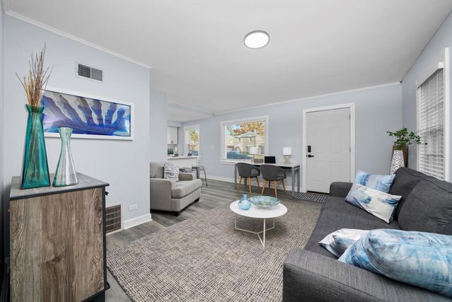 1714 N 73rd Court, Elmwood Park, IL 60707