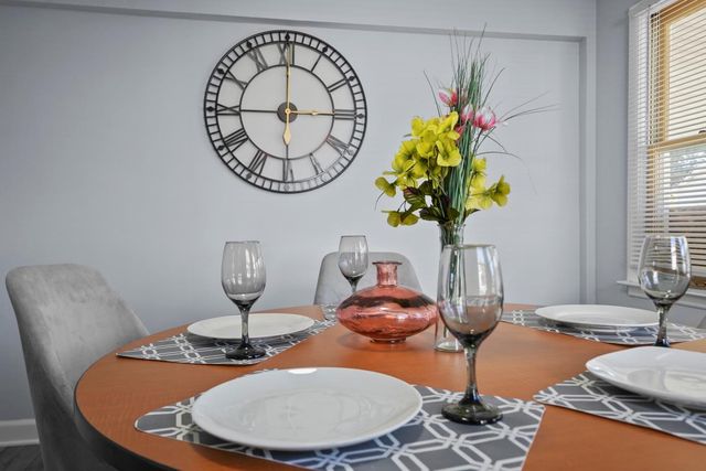 1714 N 73rd Court, Elmwood Park, IL 60707