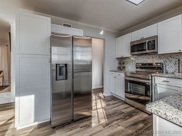 6614 E 27th Street, Tulsa, OK 74129