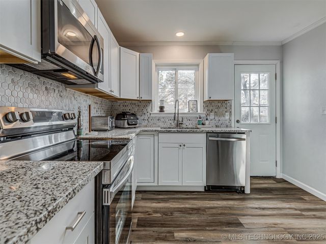 6614 E 27th Street, Tulsa, OK 74129