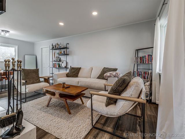 6614 E 27th Street, Tulsa, OK 74129