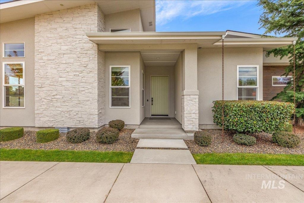 372 N Taylor, Eagle, WY 83116 photo 4
