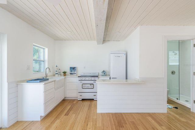 1115 PENNSYLVANIA AVENUE, Palm Harbor, FL 34683