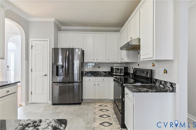 2207 Rose Family Dr, Midlothian, VA 23112