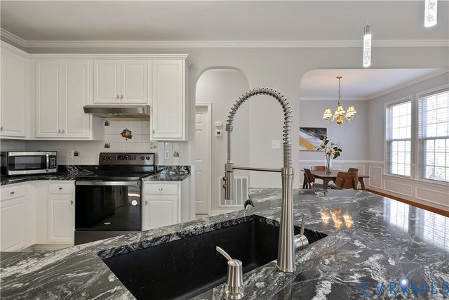 2207 Rose Family Dr, Midlothian, VA 23112