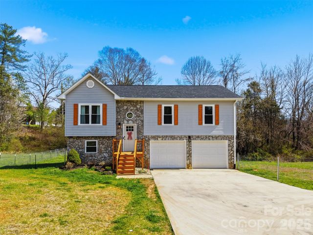 4374 Calico Road, Lenoir, NC 28645