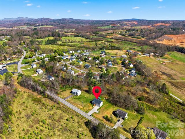 4374 Calico Road, Lenoir, NC 28645