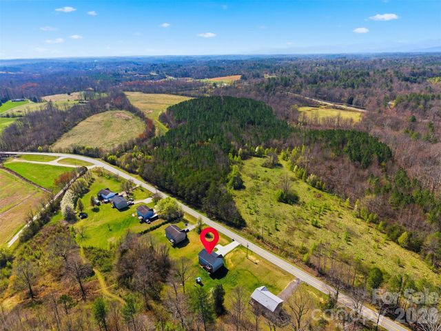 4374 Calico Road, Lenoir, NC 28645