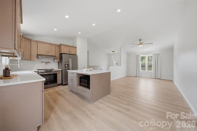 4374 Calico Road, Lenoir, NC 28645