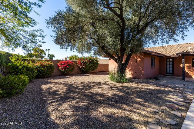 139 E Monte Cristo Avenue, Phoenix, AZ 85022