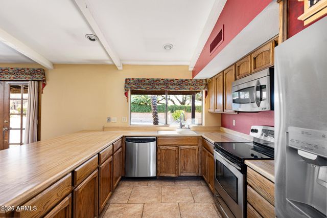 139 E Monte Cristo Avenue, Phoenix, AZ 85022