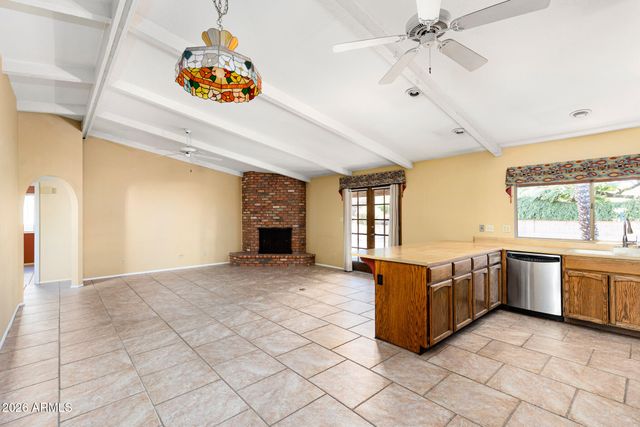 139 E Monte Cristo Avenue, Phoenix, AZ 85022