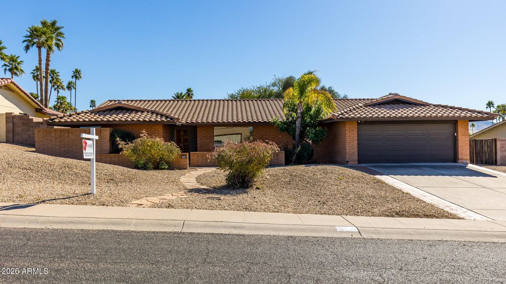 139 E Monte Cristo Avenue, Phoenix, AZ 85022