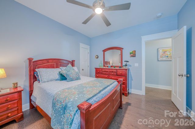 552 Sweet Birch Park Lane, Black Mountain, NC 28711