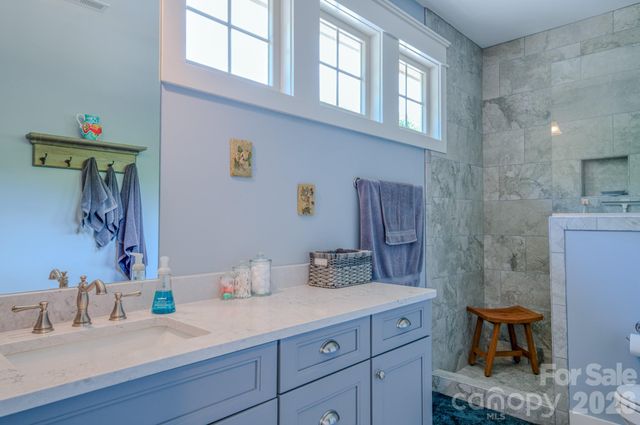 552 Sweet Birch Park Lane, Black Mountain, NC 28711
