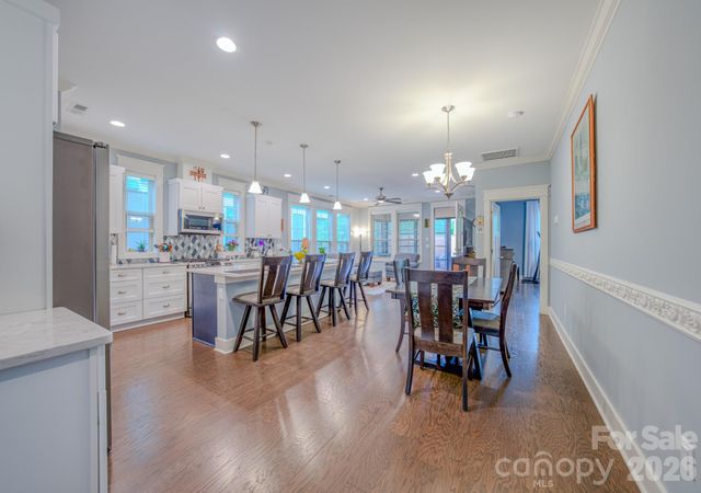 552 Sweet Birch Park Lane, Black Mountain, NC 28711