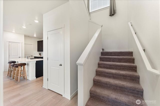 3476 Edith Avenue, Enumclaw, WA 98022