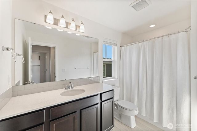 3476 Edith Avenue, Enumclaw, WA 98022