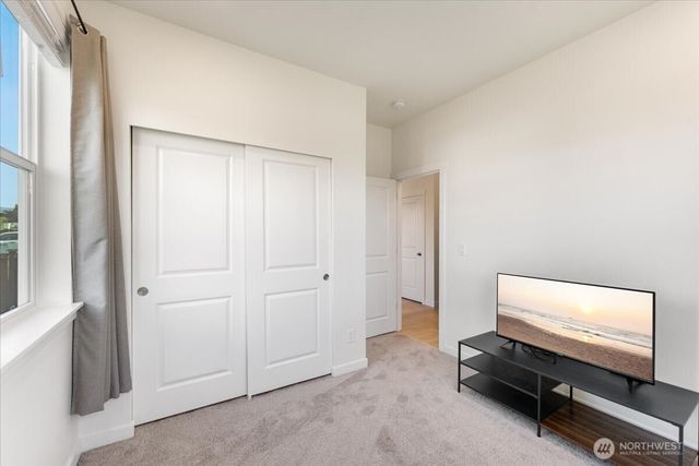 3476 Edith Avenue, Enumclaw, WA 98022