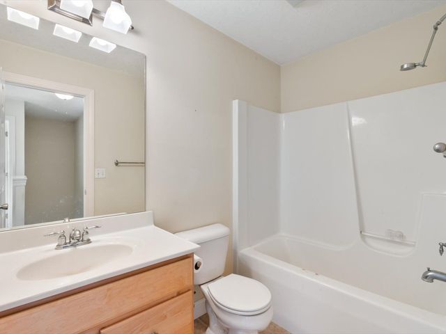 721 Ash Drive, Geneseo, IL 61254