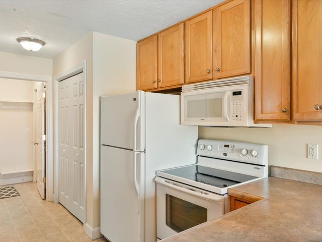 721 Ash Drive, Geneseo, IL 61254