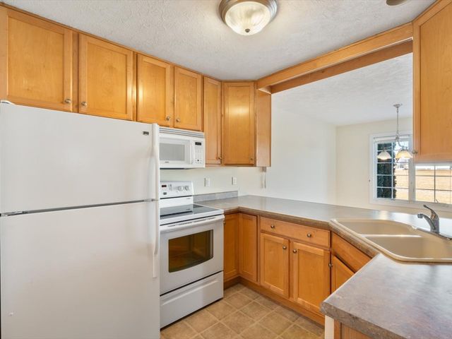 721 Ash Drive, Geneseo, IL 61254