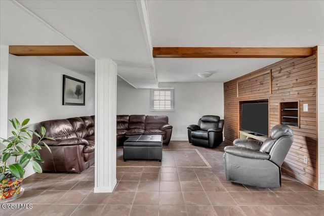 2153 Van Wormer Road, Rotterdam, NY 12303
