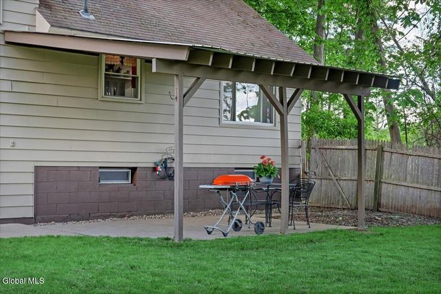 2153 Van Wormer Road, Rotterdam, NY 12303