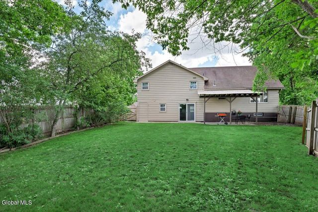 2153 Van Wormer Road, Rotterdam, NY 12303