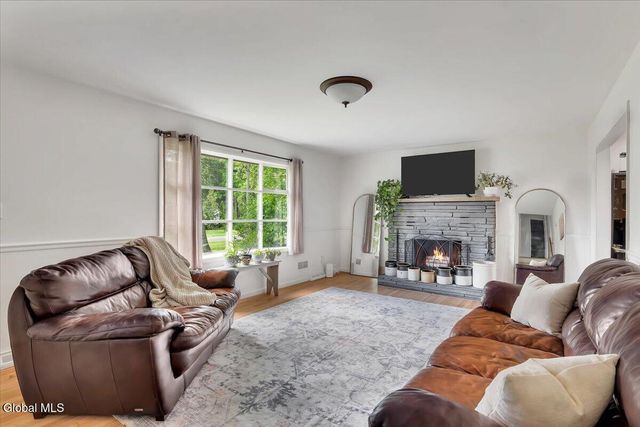 2153 Van Wormer Road, Rotterdam, NY 12303