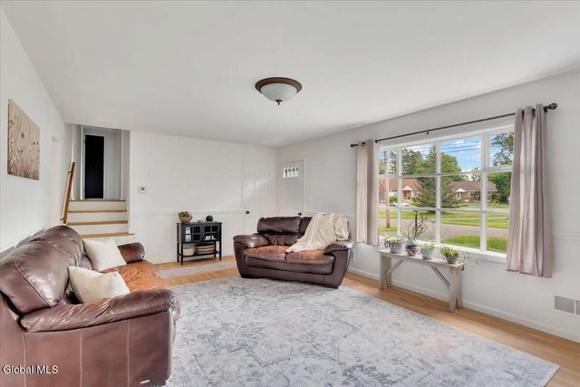 2153 Van Wormer Road, Rotterdam, NY 12303