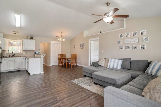 1036 Augustus Dr., Conway, SC 29527