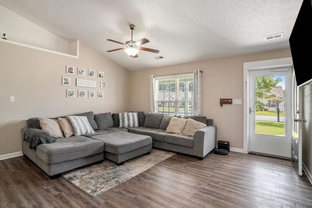 1036 Augustus Dr., Conway, SC 29527