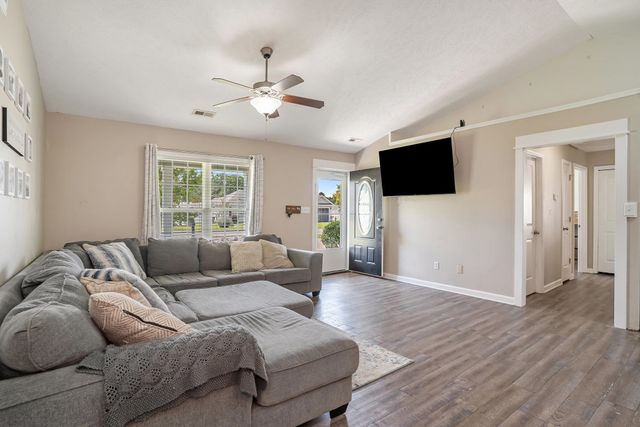 1036 Augustus Dr., Conway, SC 29527