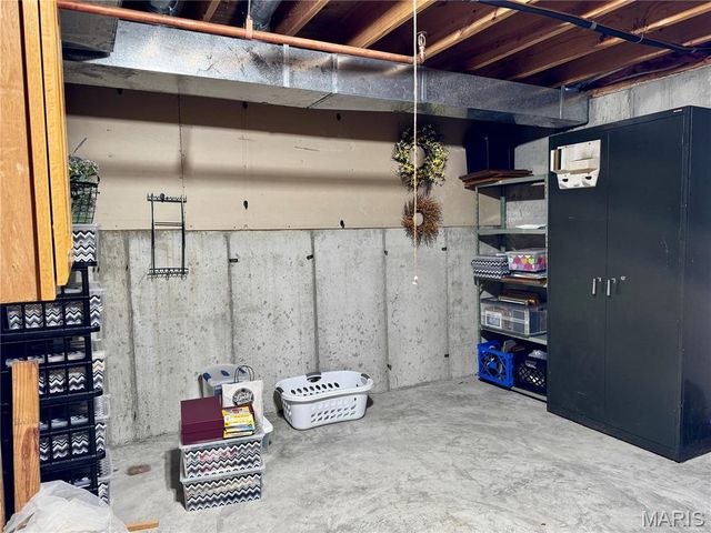 13131 Royal Pines Drive 3, Maryland Heights, MO 63146