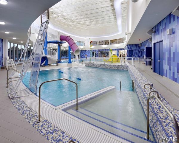 13131 Royal Pines Drive 3, Maryland Heights, MO 63146