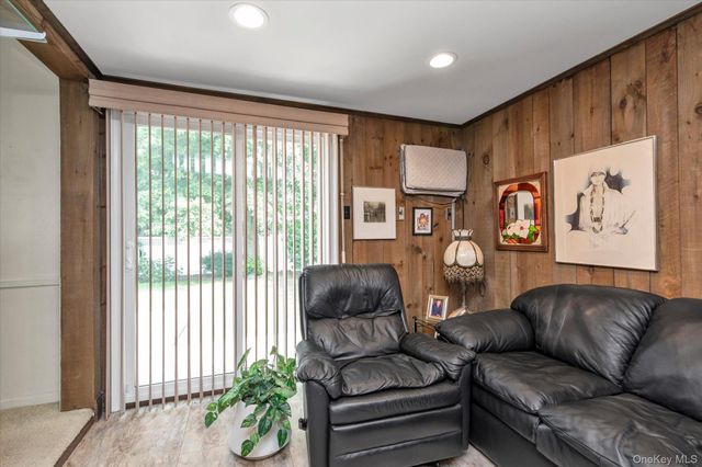 4020 Judith Lane, Oceanside, NY 11572