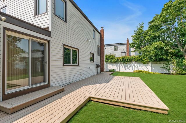 4020 Judith Lane, Oceanside, NY 11572
