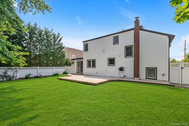 4020 Judith Lane, Oceanside, NY 11572