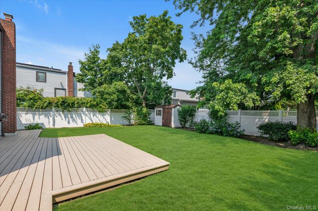 4020 Judith Lane, Oceanside, NY 11572