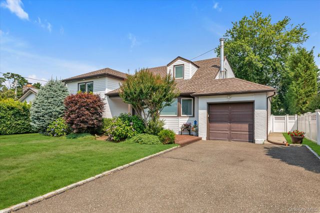 4020 Judith Lane, Oceanside, NY 11572