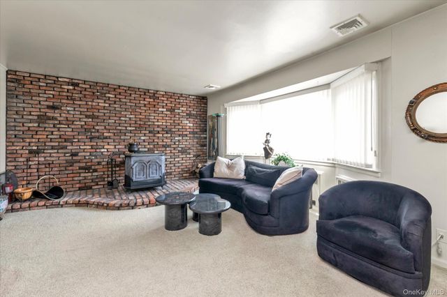 4020 Judith Lane, Oceanside, NY 11572
