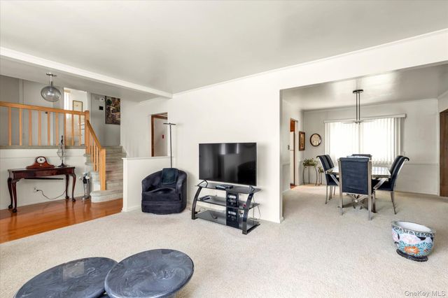 4020 Judith Lane, Oceanside, NY 11572