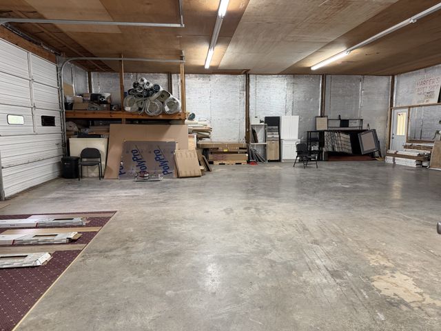 1414 Summertown Hwy, Hohenwald, TN 38462