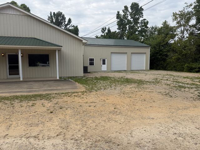 1414 Summertown Hwy, Hohenwald, TN 38462