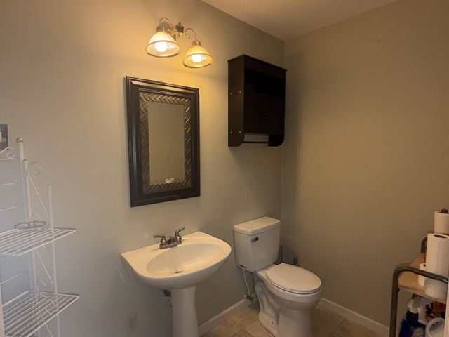 1414 Summertown Hwy, Hohenwald, TN 38462