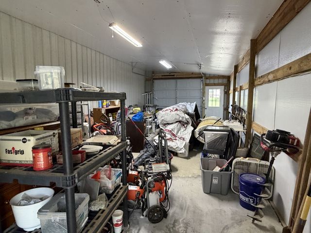 1414 Summertown Hwy, Hohenwald, TN 38462