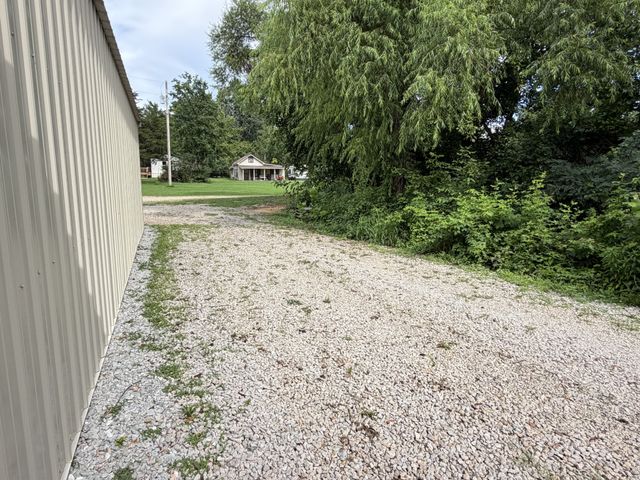 1414 Summertown Hwy, Hohenwald, TN 38462