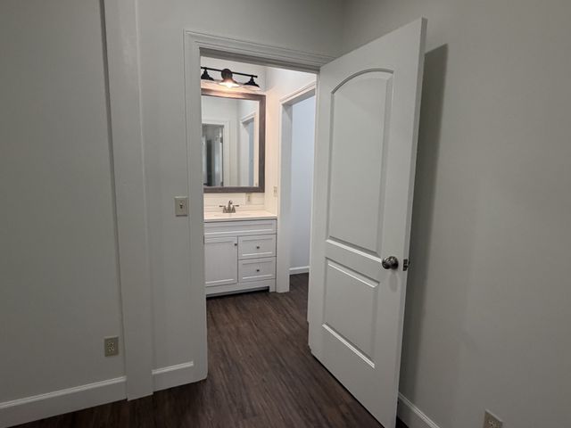 1414 Summertown Hwy, Hohenwald, TN 38462